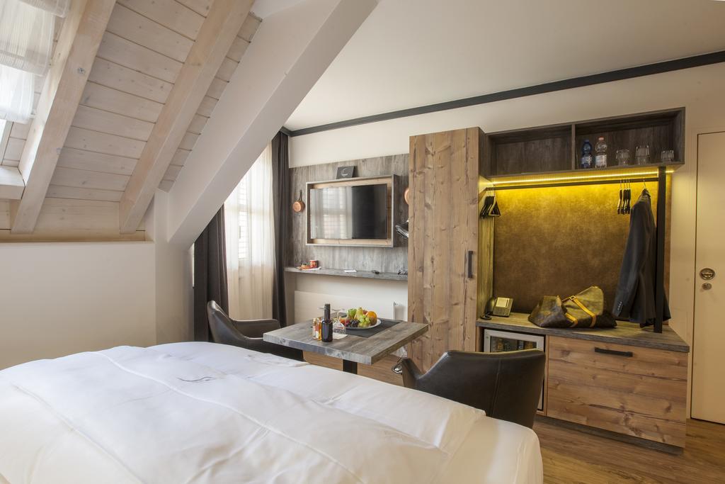Boutiquehotel Thessoni Classic & Self Service Zuerich 4*